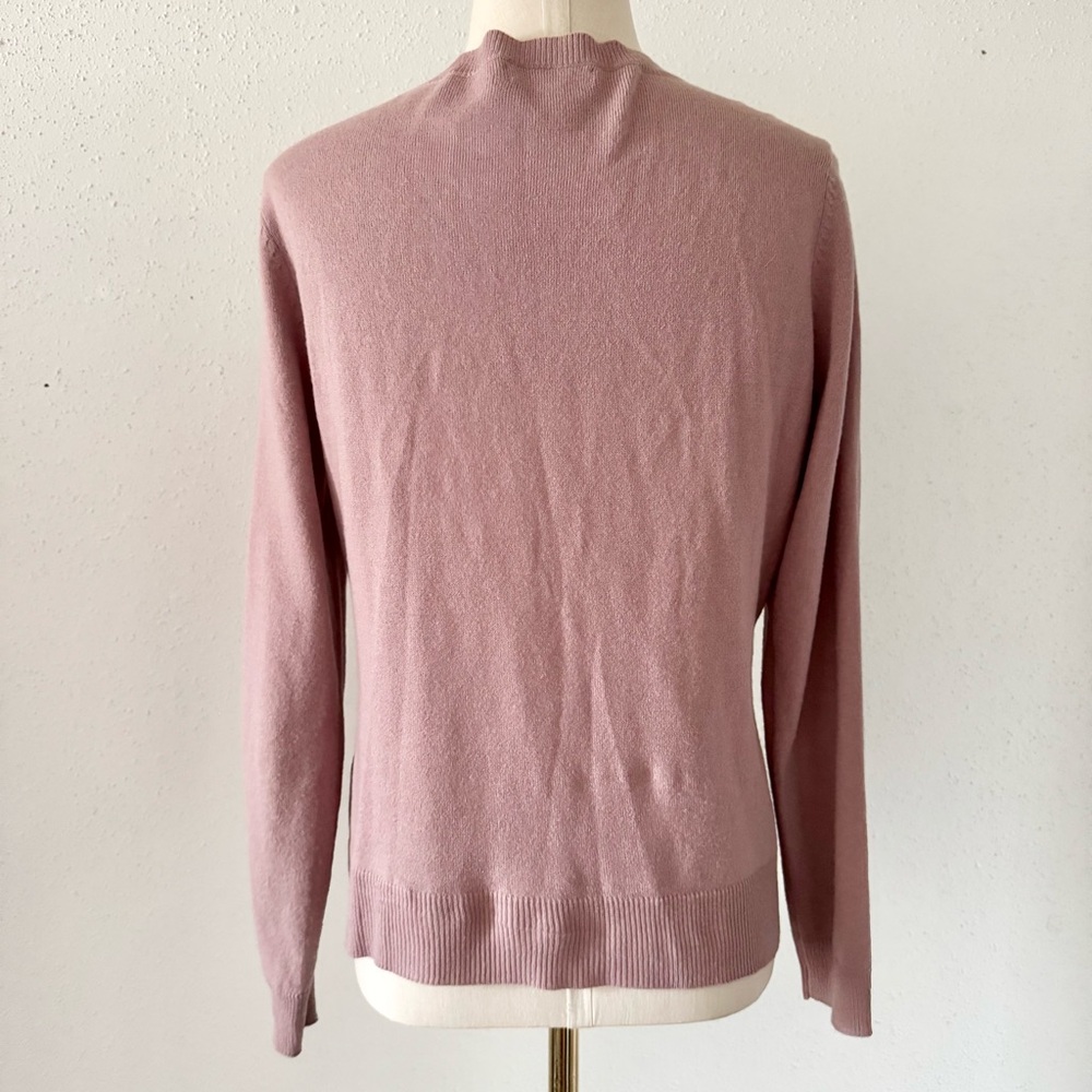 NY&Co Lavender V-Neck Knit Cardigan w/ Floral Appliqué Details Women's sz Medium - Picture 5 of 7